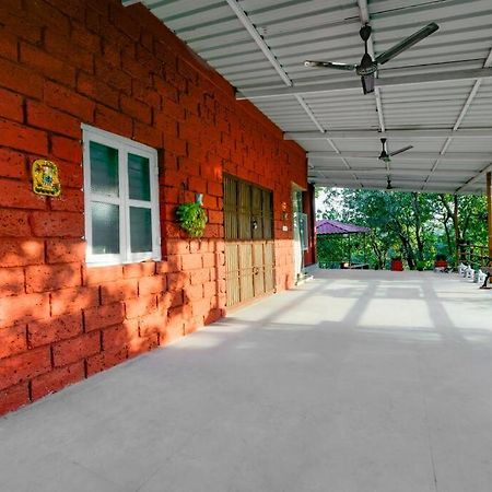 Lobville Homestay Karjat Kültér fotó