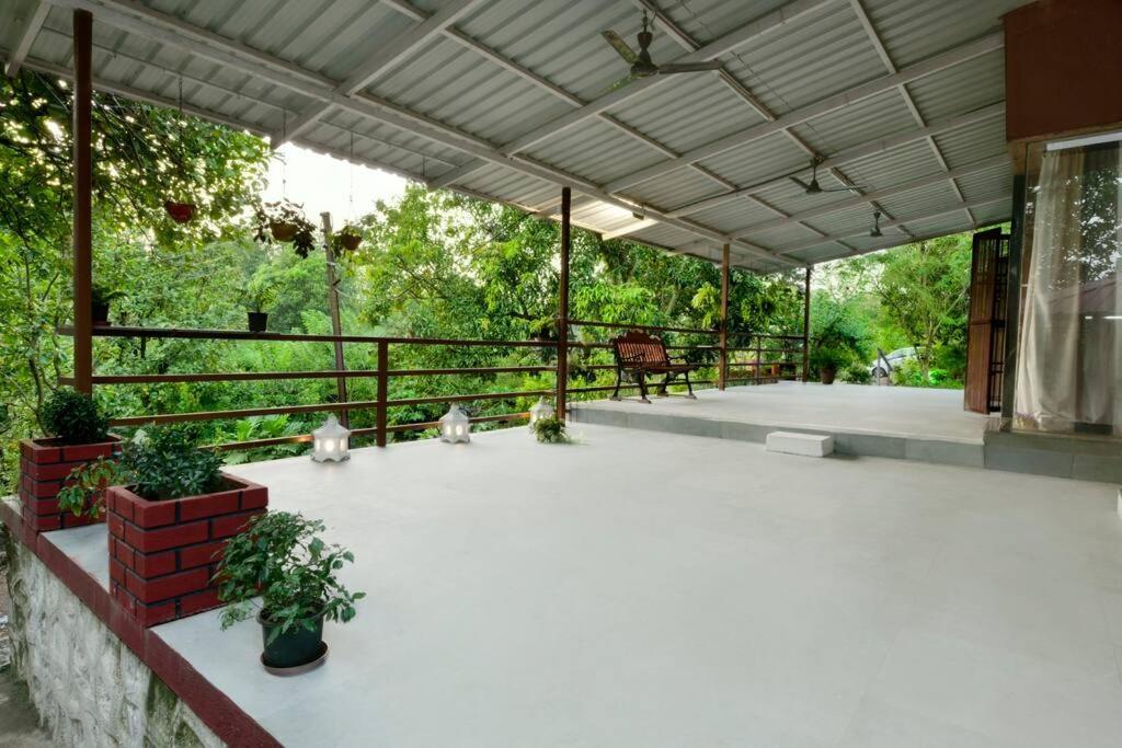 Lobville Homestay Karjat Kültér fotó